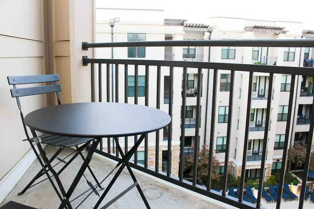 Queen Bed In Dilworth ◈ Shopping ◈ Restaurants Charlotte